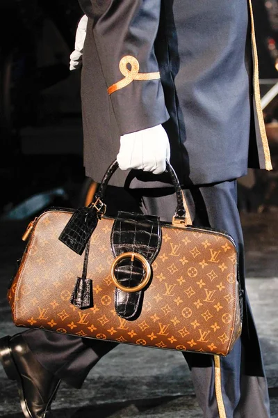 Look 106